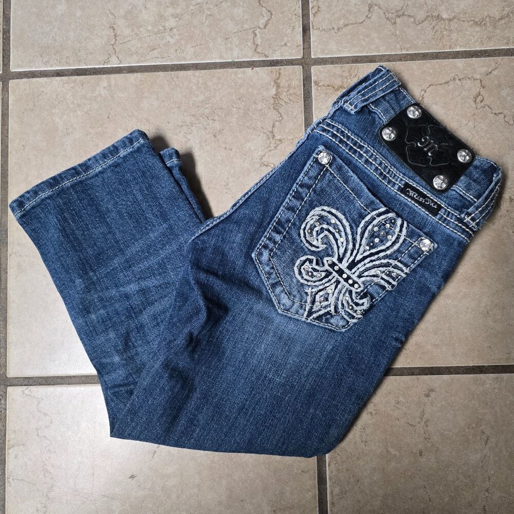 Miss Me Capri Jeans Size 24 JP5109CP Rhinestones Embellishment Studded Denim Y2K